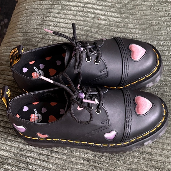 Brand New Dr Martens AirWair 1461 Quad Heart Leather Platform Oxfords - Picture 5 of 10